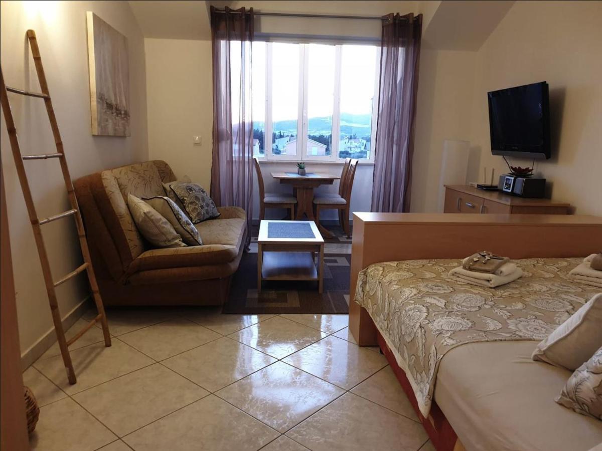 Apartment Eso Kaštela Zewnętrze zdjęcie