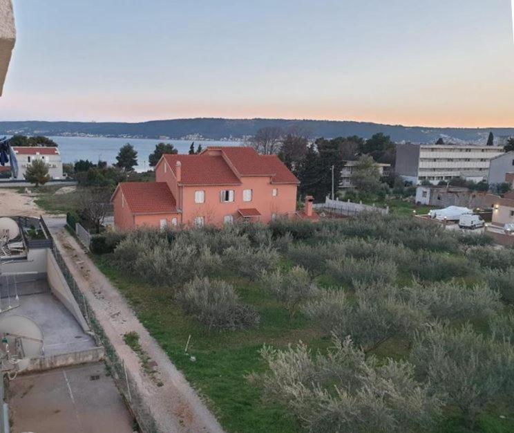 Apartment Eso Kaštela Zewnętrze zdjęcie